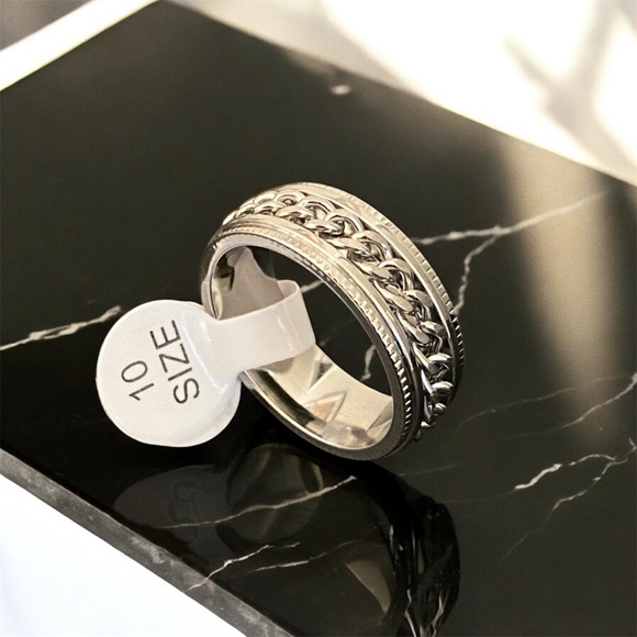 Stainless Steel 8mm Spinner Chain Ring  - Silver - Size 10 - Picture 1 of 4